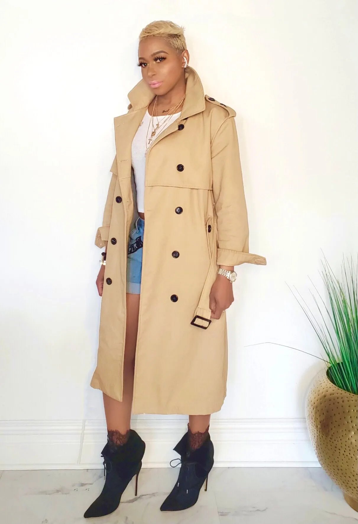 COSMOPOLITAN | TRENCH COAT