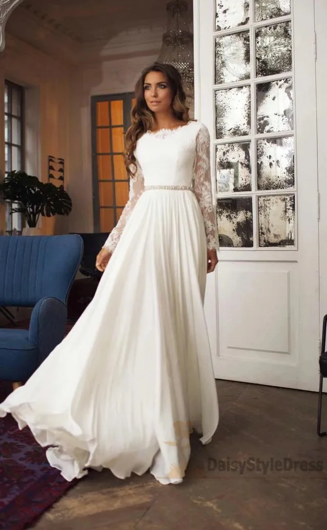 Fashion Long Sleeve Lace V-back Wedding Dress