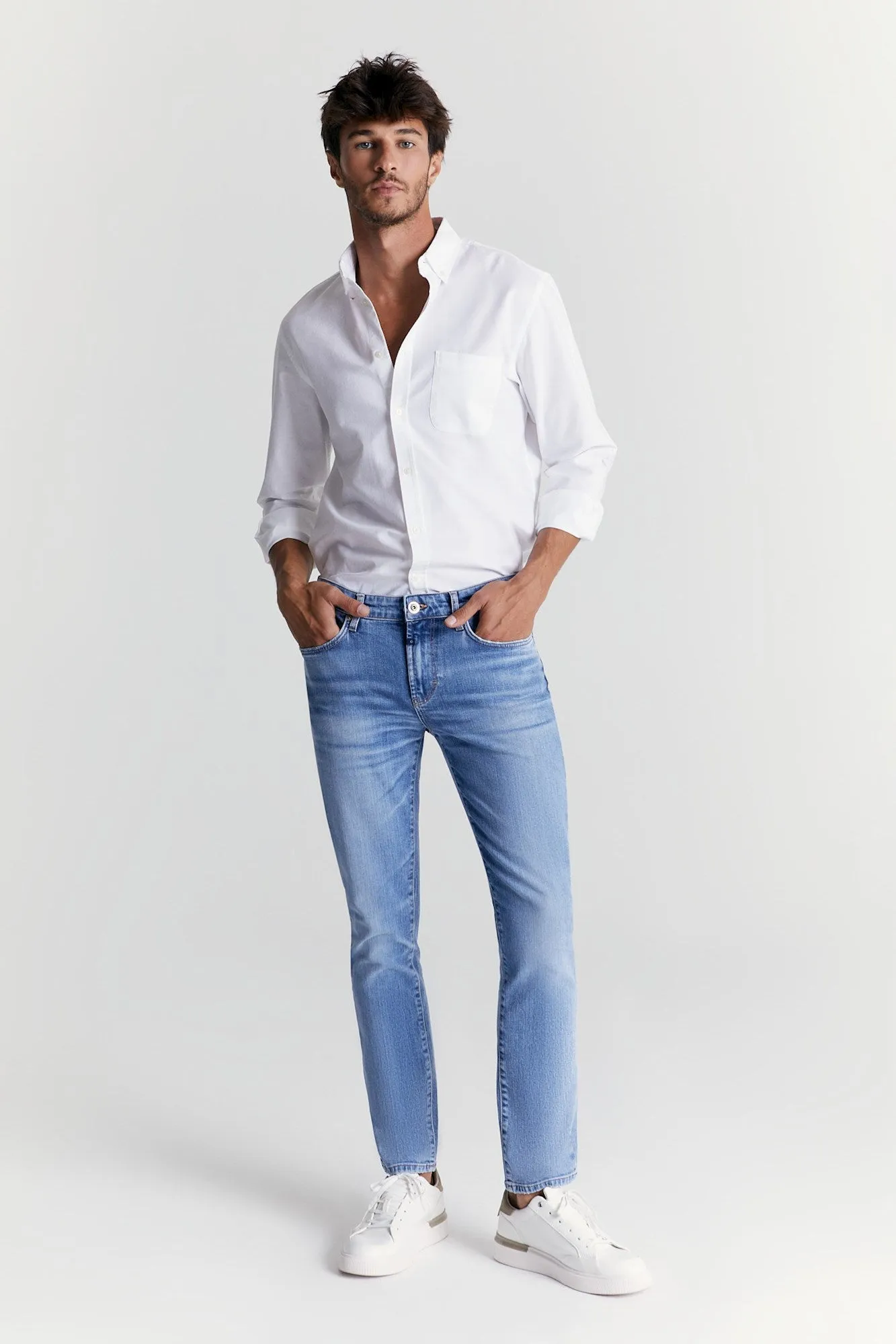 Ray - Slim Fit - Aqua Blue