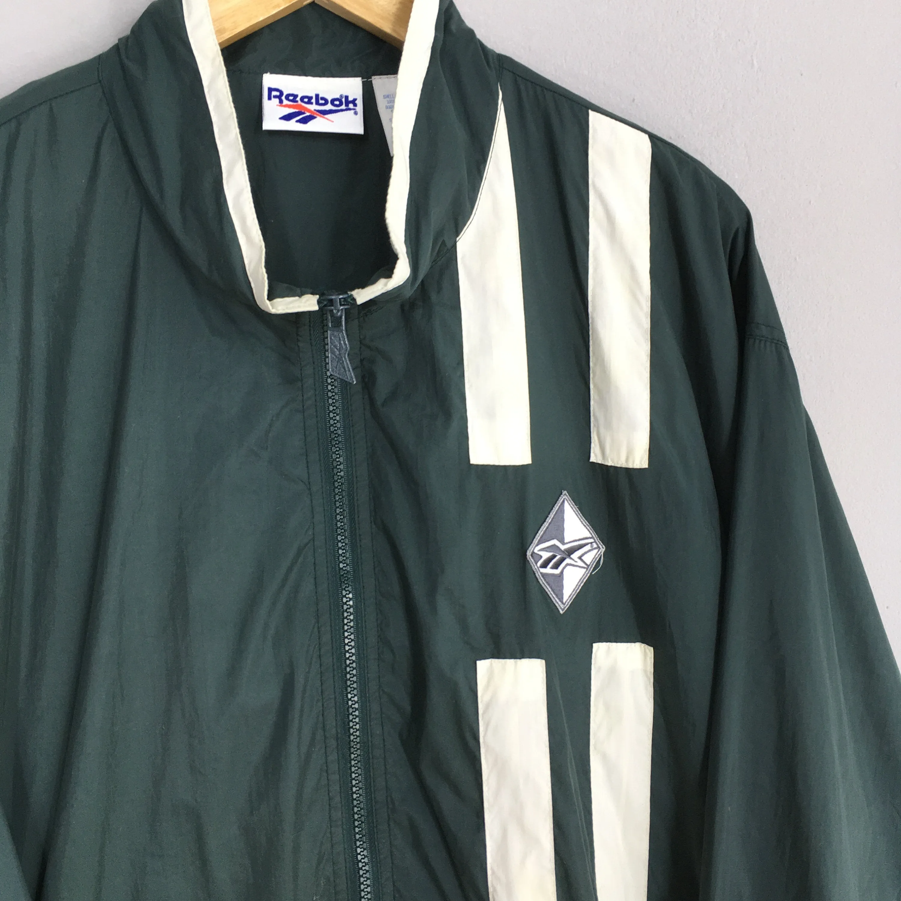 Reebok Sports Windbreaker Green Jacket Large