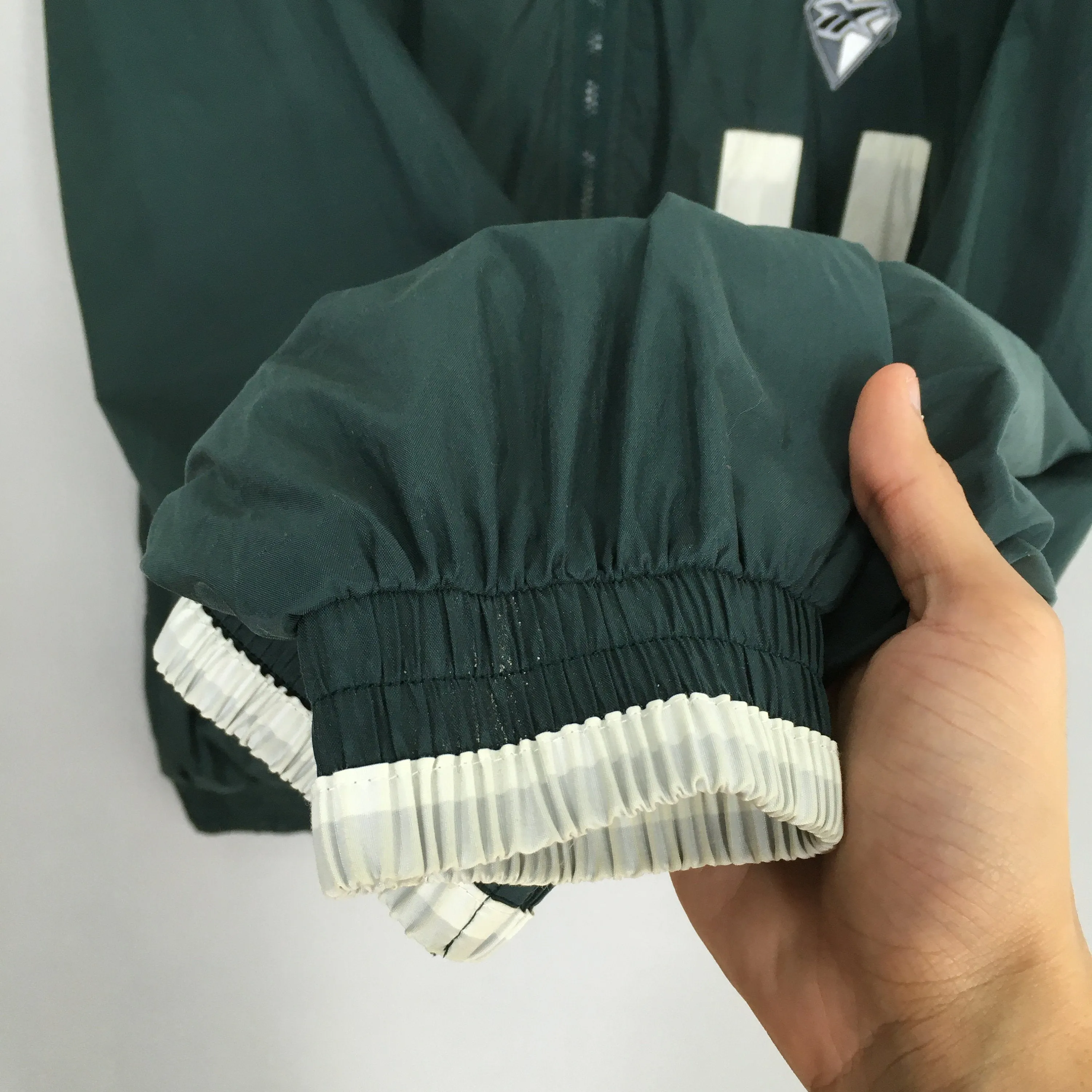 Reebok Sports Windbreaker Green Jacket Large