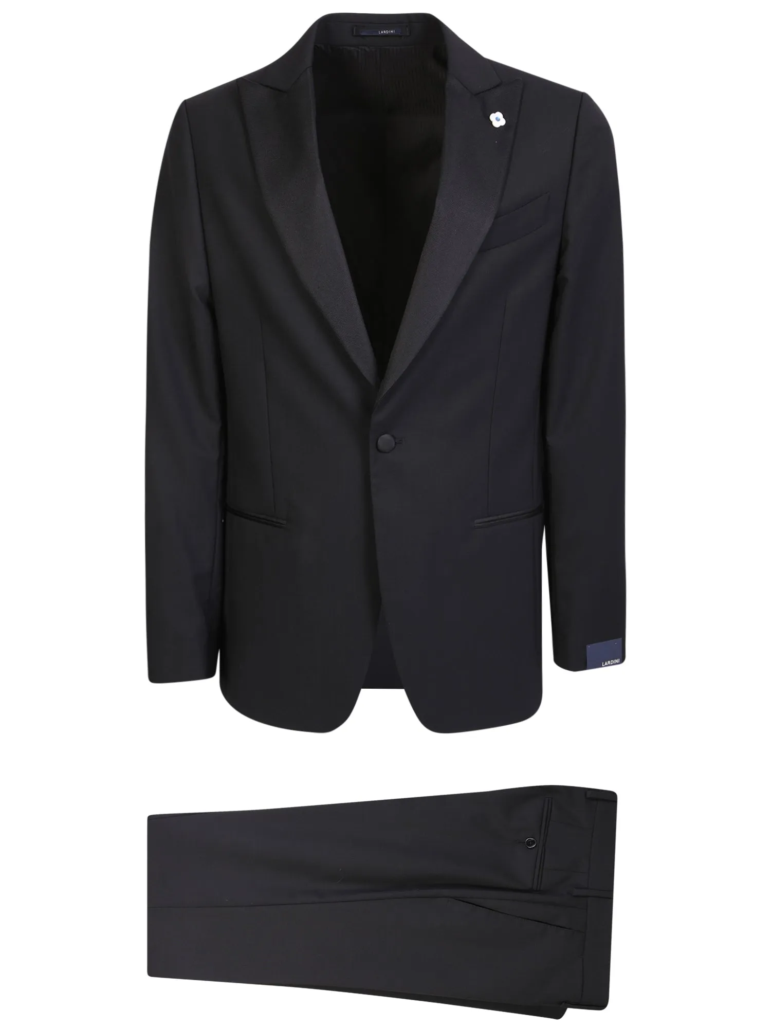 Single breasted dinner suit