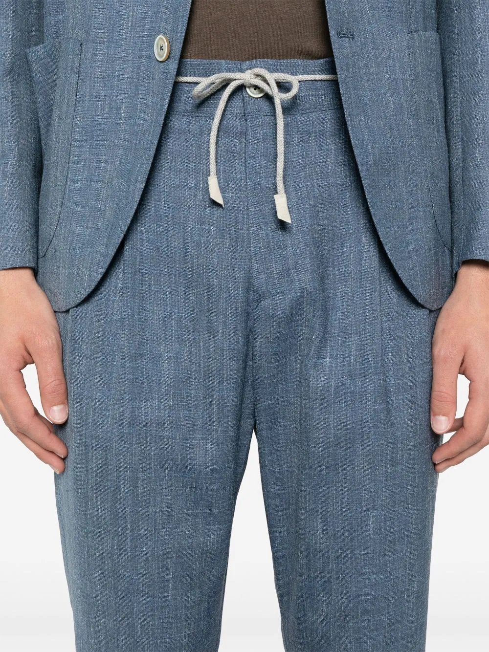 single-breasted suit